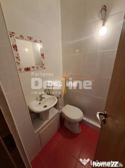 Apartament cu 3 camere decomandat, mobilat în Dacia