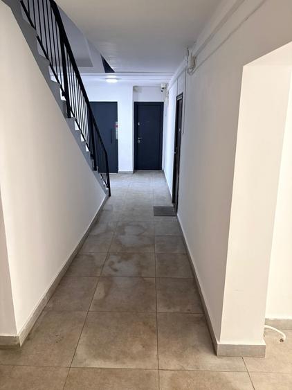 Apartament cu 3 camere decomandat în Tineretului