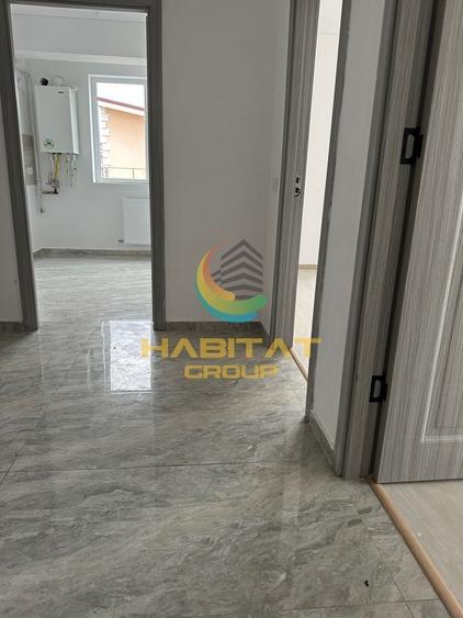 Apartament cu 3 camere semidecomandat în Berceni