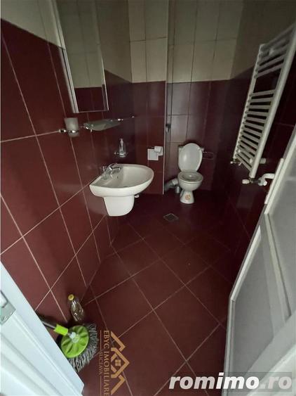 Spațiu comercial, de 44 mp, în Central