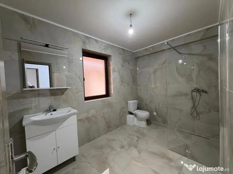 Casă cu 4 camere cu Teren 253 Mp în Central