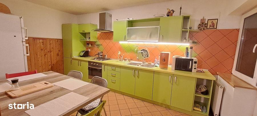 Spațiu comercial, de 180 mp, în Baicului