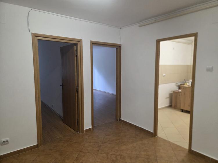 Birou, de 90 mp, în Drumul Taberei