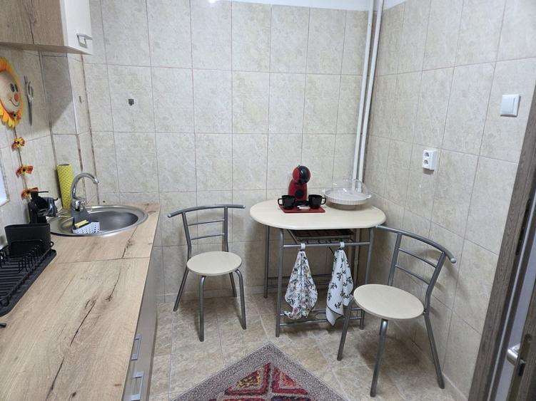 Apartament cu 2 camere semidecomandat în Exterior Vest