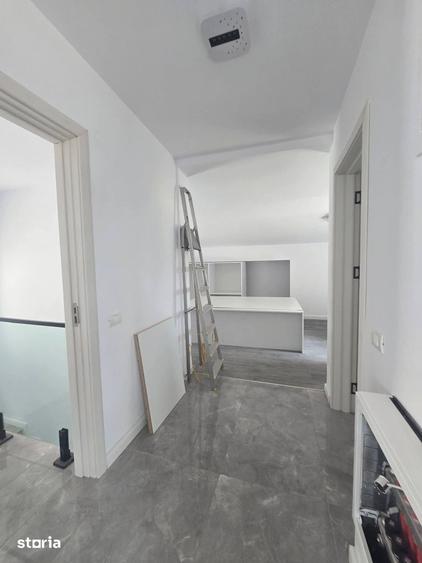 Casă cu 5 camere cu Canalizare în Dobroești