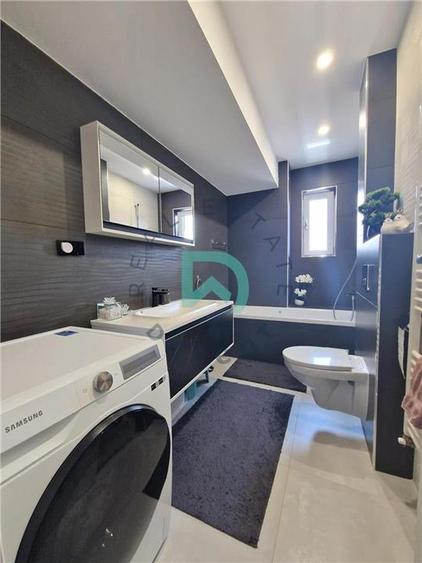 Apartament cu 4 camere decomandat, mobilat în Tractorul