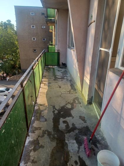 Apartament cu 2 camere semidecomandat în Exterior Vest