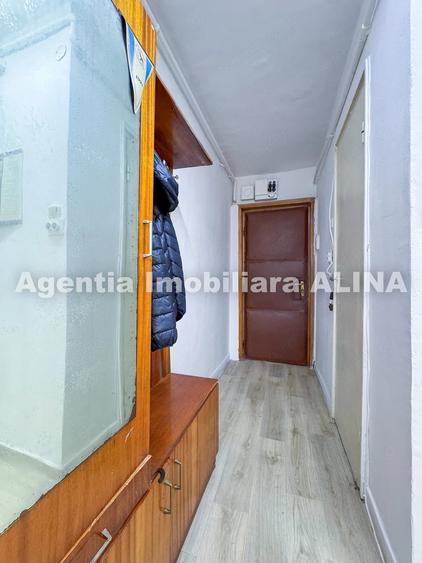Apartament cu 2 camere decomandat în Micro 15