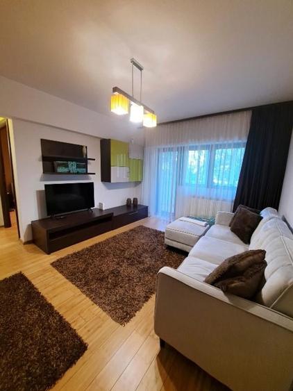 Apartament cu 2 camere semidecomandat, mobilat în Dorobanți