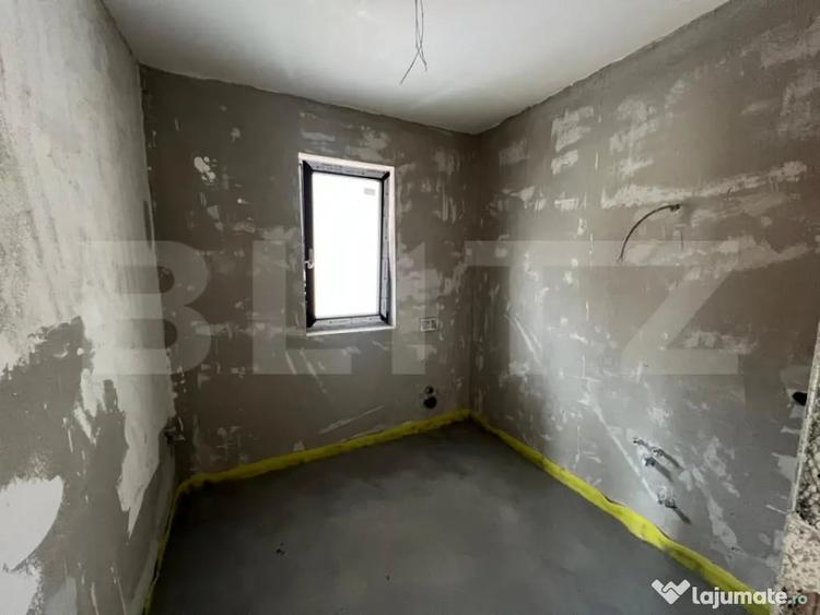 Casă cu 4 camere cu Teren 460 Mp în Central