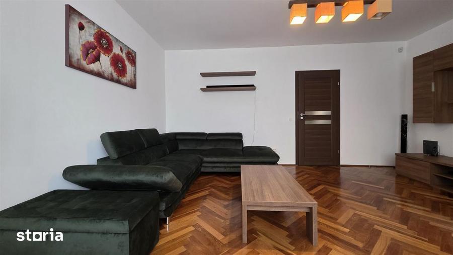 Apartament cu 3 camere decomandat, mobilat în Plopilor