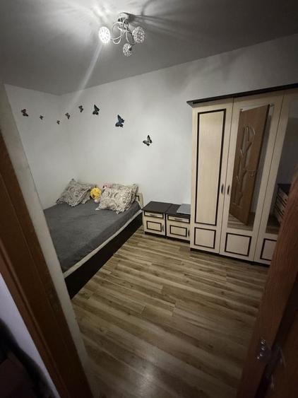 Apartament cu 2 camere semidecomandat în Satu Nou