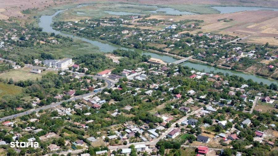 Teren de 2500 mp, în Ghimpați