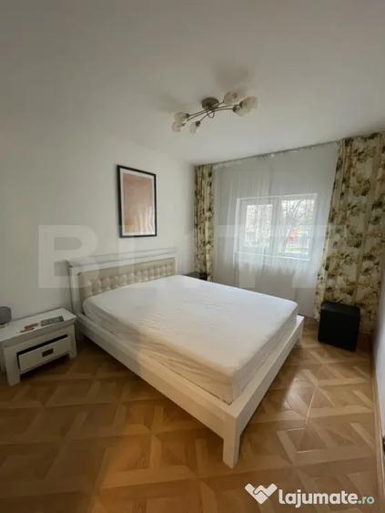 Apartament cu 3 camere decomandat în Obcini