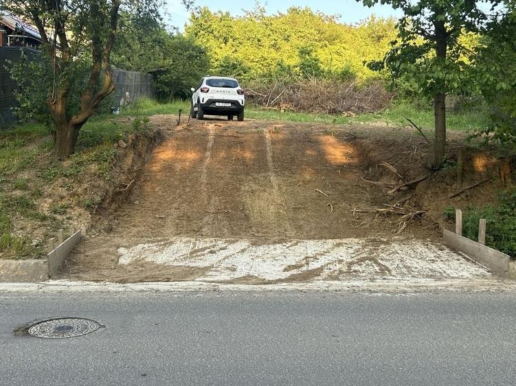 Teren de 600 mp, în Bârnova