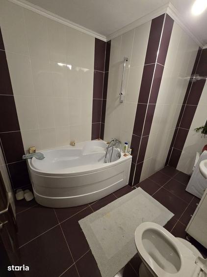 Casă cu 3 camere cu Teren 418 Mp în Central