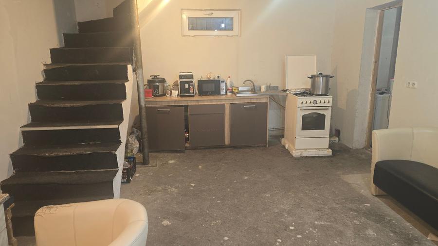 Casă individuală cu 4 camere cu Teren 48 Mp în Ceangăi