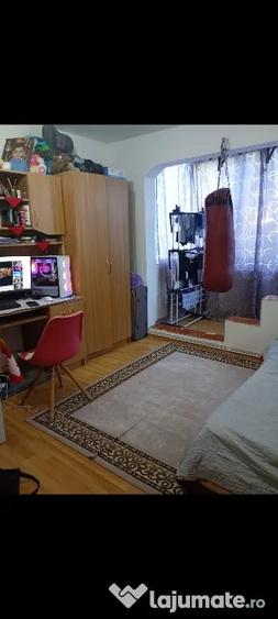 Inchiriez apartament 2 camere - 5