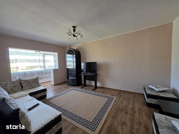 Apartament cu 3 camere decomandat în Decebal