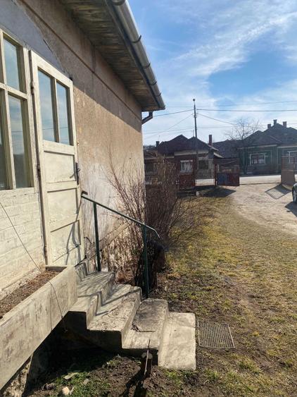 Casă cu 2 camere în Aghireșu