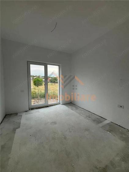 Casă cu Teren 579 Mp în Dealuri Oradea