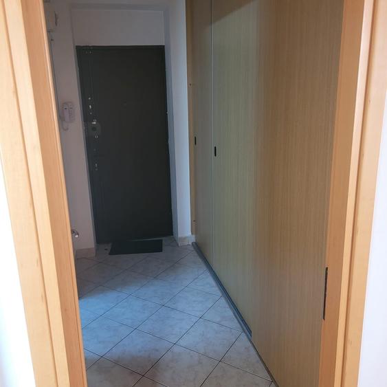 Garsonieră decomandată în Valea Oltului