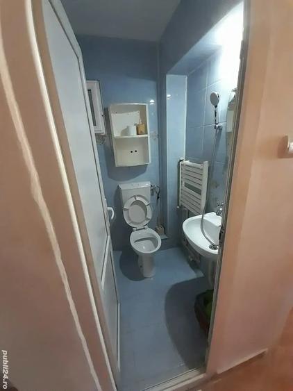 Garsonieră decomandată în Central