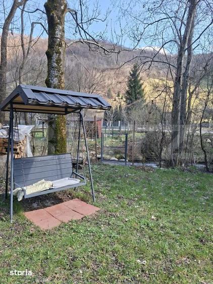 Casă cu 4 camere cu Teren 768 Mp în Râșca