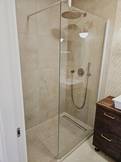 Apartament cu 3 camere, mobilat în Banu Manta