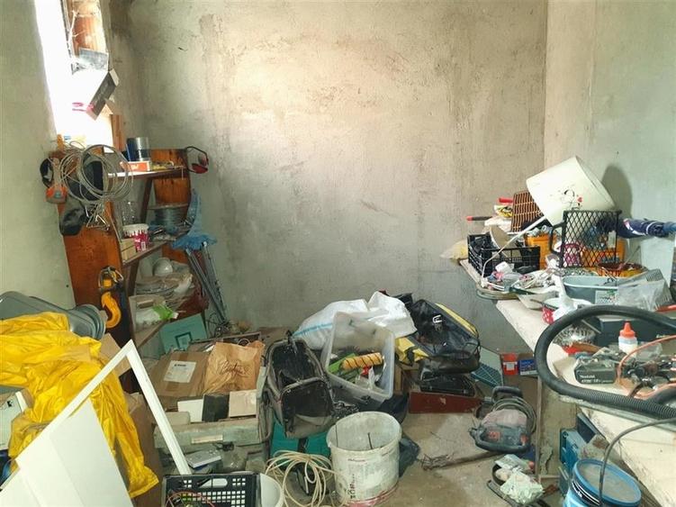 Casă individuală cu 5 camere cu Teren 1480 Mp în Biharia