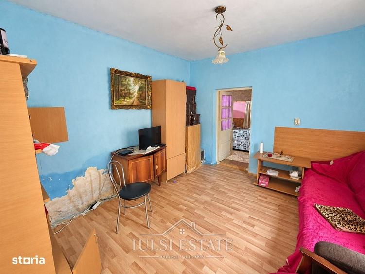 Casă cu 3 camere în Bărcănești