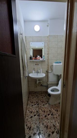 Apartament cu 3 camere decomandat în Rahova