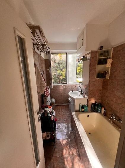 Apartament cu 2 camere semidecomandat, mobilat în Eroii Revoluției