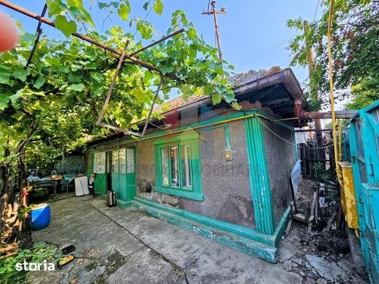 Casă cu 4 camere cu Teren 246 Mp în Buzaului