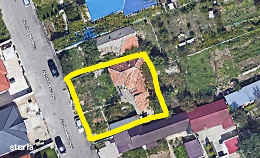 Teren de 420 mp, în Palazu Mare