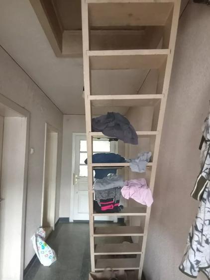 Casă cu 6 camere cu Teren 805 Mp în Central