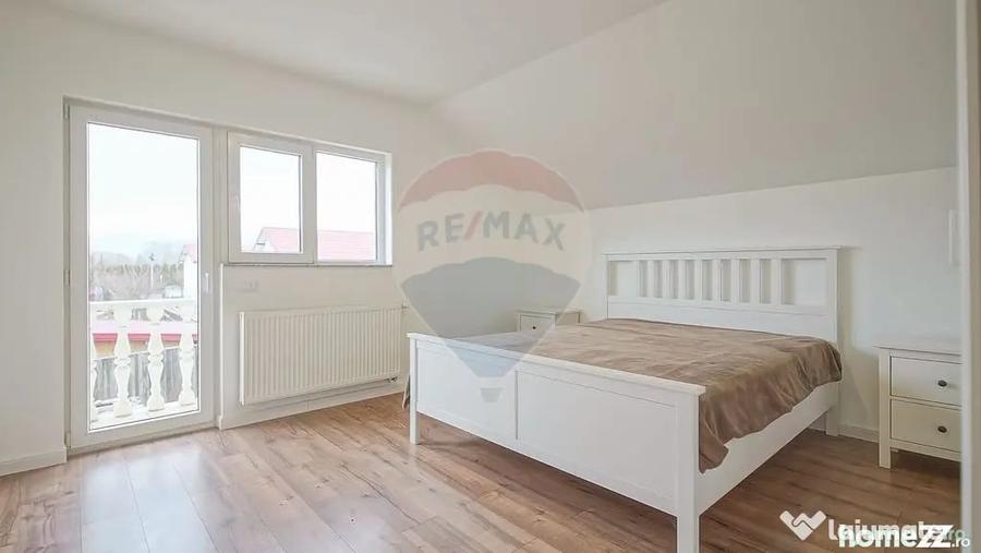 Casă cu 3 camere cu Teren 1400 Mp în Stupini