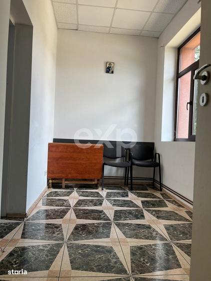 Casă cu 3 camere în Corbii Mari