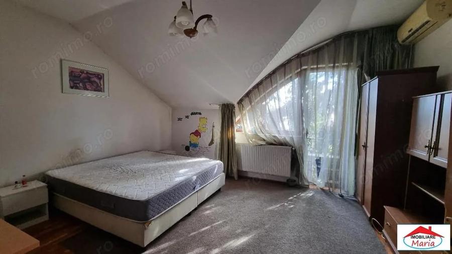 Apartament cu 4 camere decomandat în Titulescu