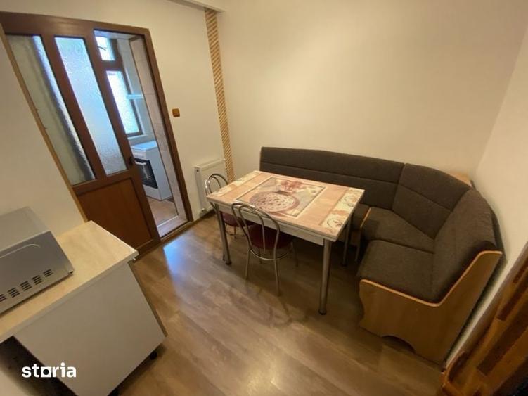 Apartament cu 2 camere decomandat în Spitalului