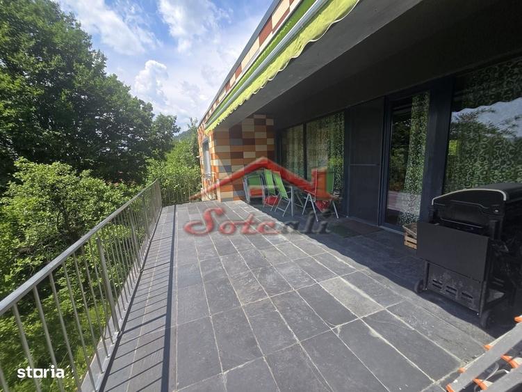 Casă cu 4 camere cu Teren 3300 Mp în Cornu