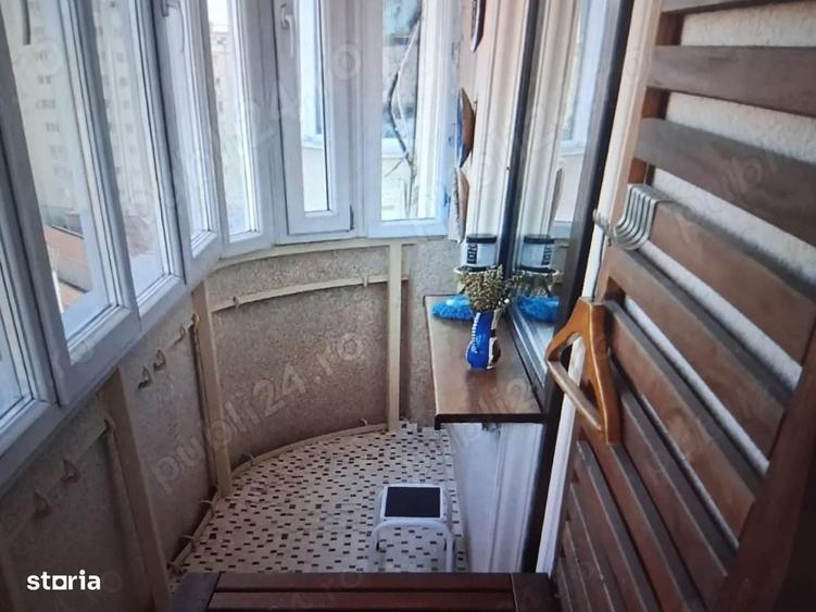 Garsonieră decomandată în Tei