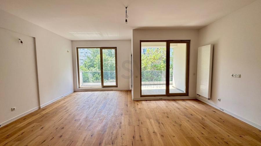 Apartament cu 4 camere decomandat în Iancului