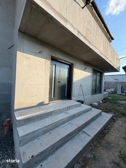 Casă cu 4 camere cu Teren 190 Mp în Central