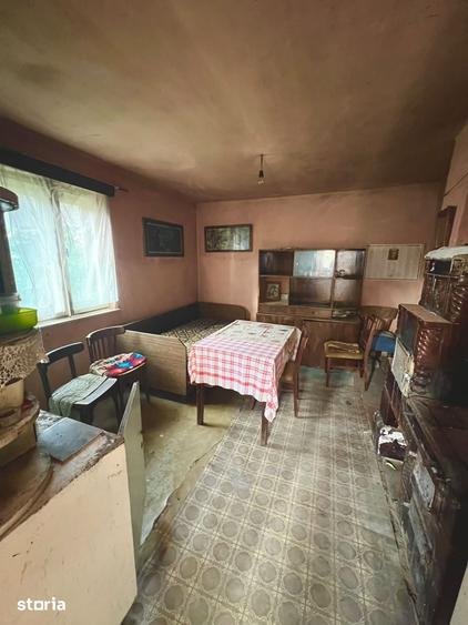 Casă cu 2 camere cu Teren 954 Mp în Mica
