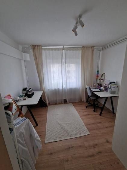 Apartament cu 4 camere decomandat, mobilat în Nerva Traian