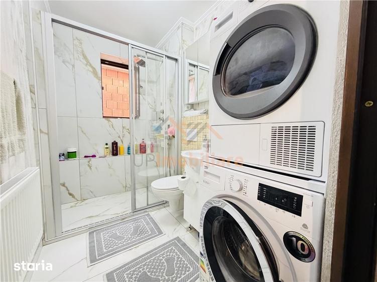 Casă cu 5 camere cu Teren 1000 Mp în Girișu de Criș