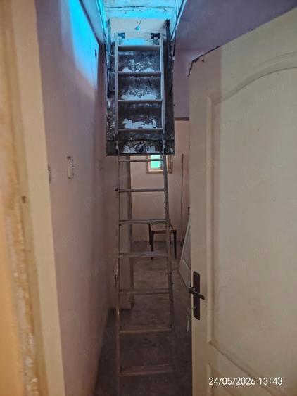 Casă cu 3 camere cu Teren 1500 Mp în Secusigiu