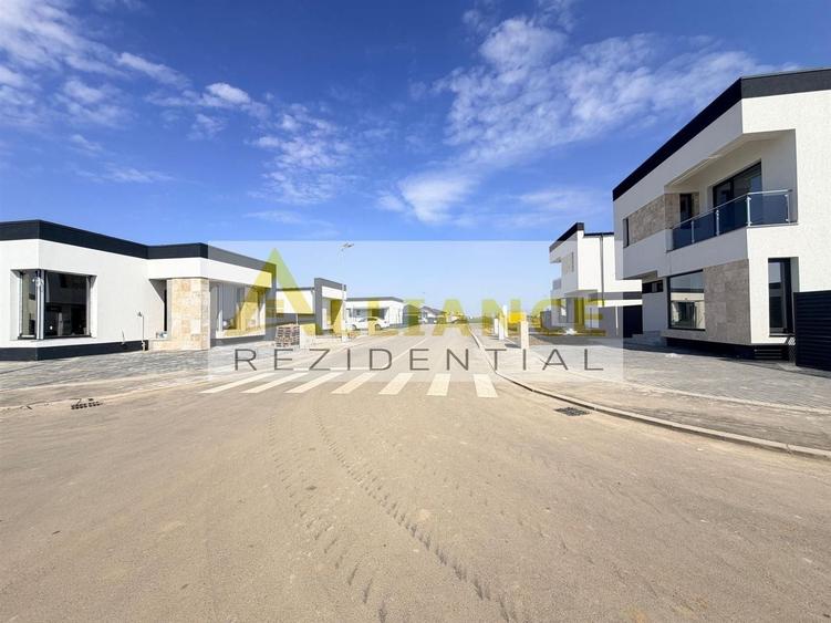 Casă individuală cu 3 camere cu Canalizare în Berceni
