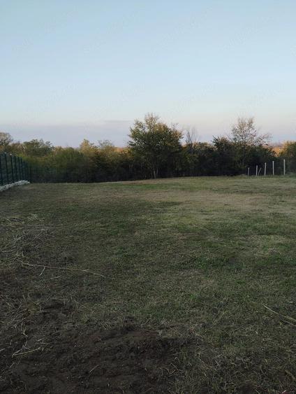 Teren de 1134 mp, în Brazi